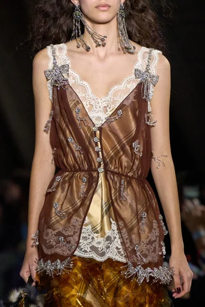 Look 73